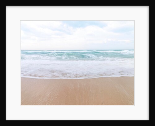 Calm beach by Assaf Frank